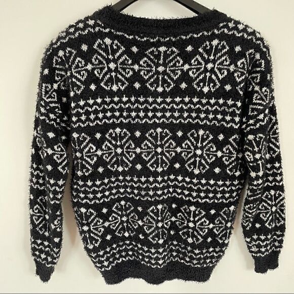 Joseph A. Soft Eyelash Knit Snowflake Black & White Comfy Sweater large - Picture 5 of 12